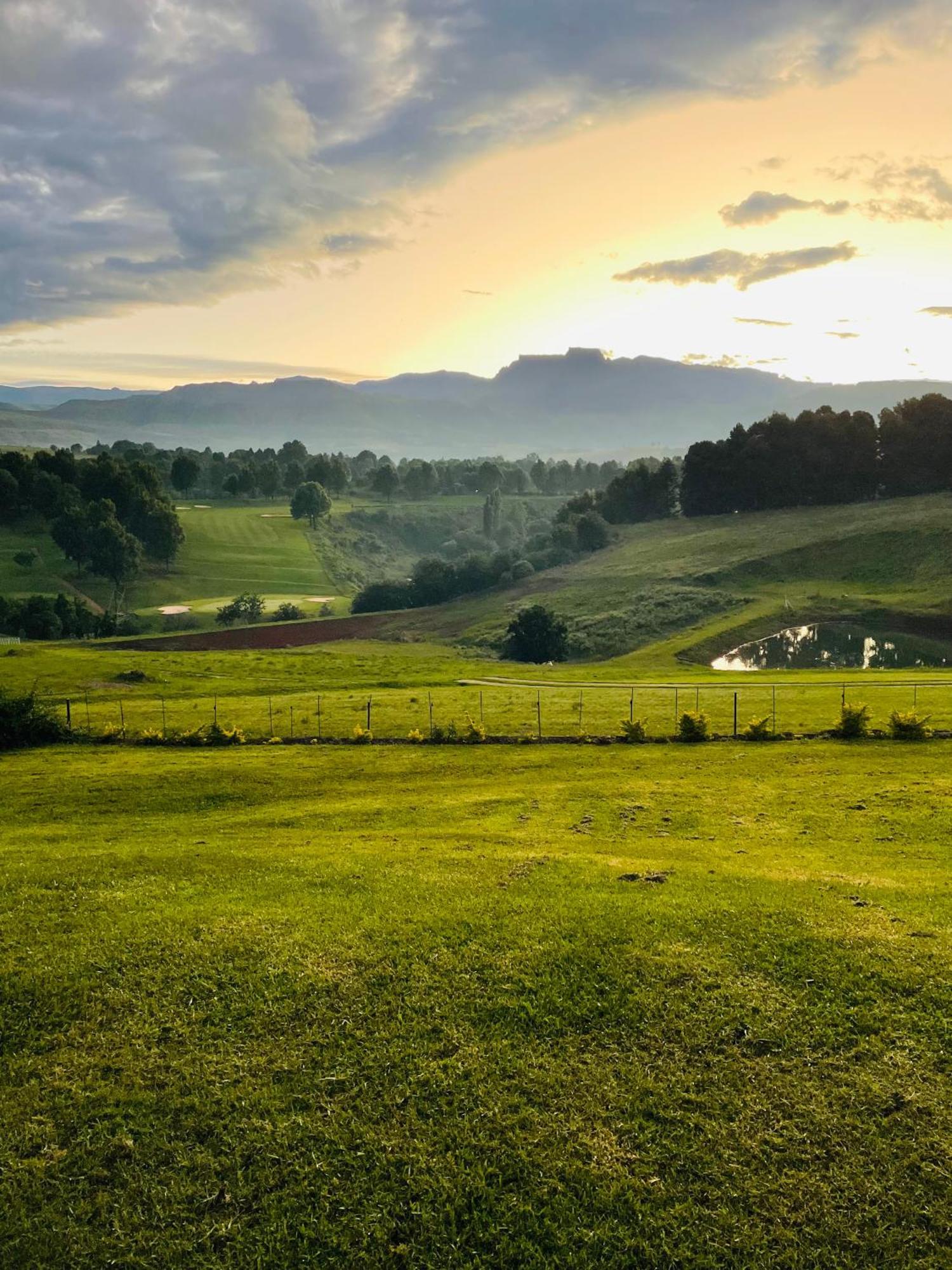 Porterfield Guest House, Champagne Valley Ruang foto
